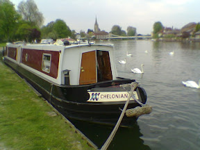 Narrowboat Chelonian on the Thames at Marlow